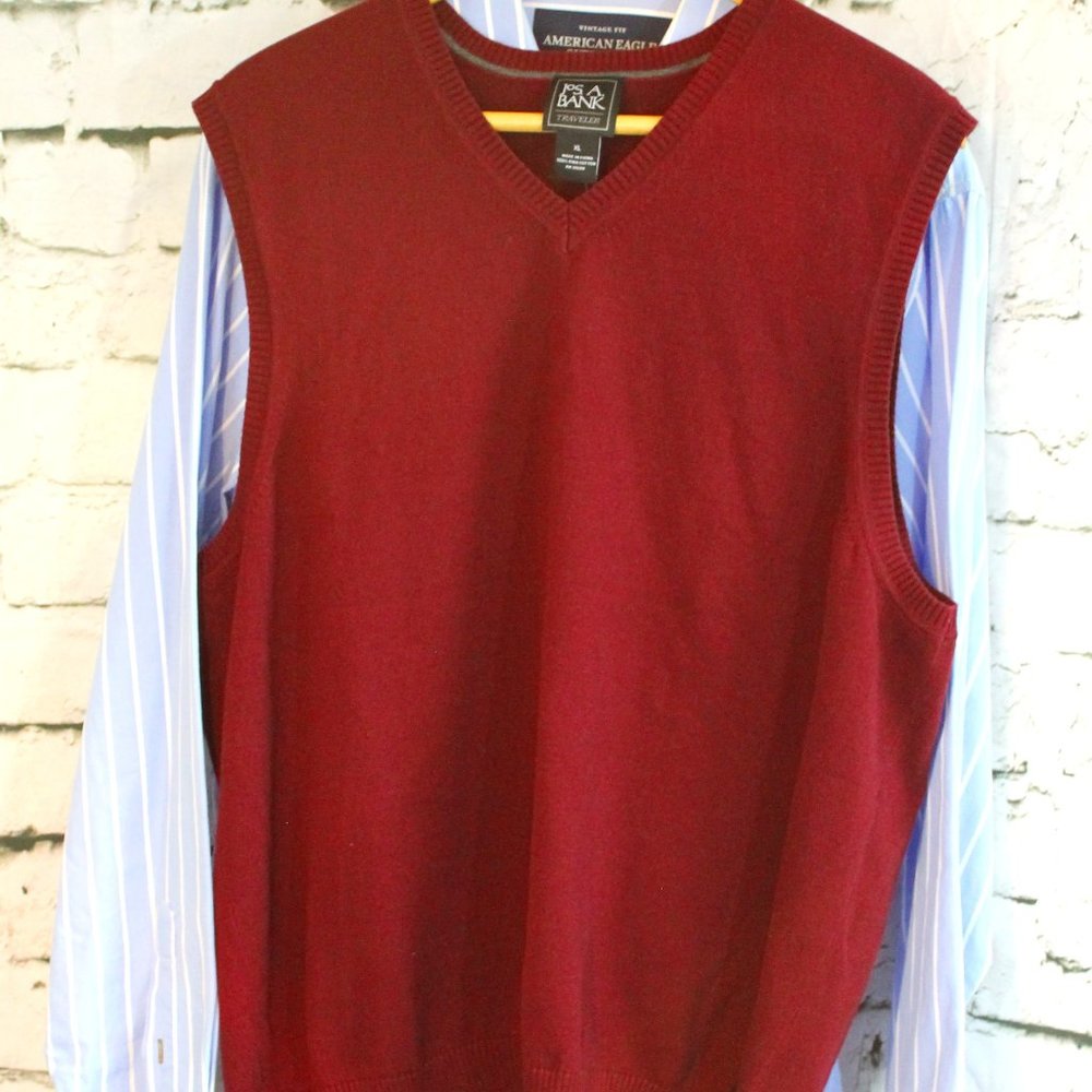 Brand new!  Jos. A. Bank burgundy, classic Traveler sweater vest XL  GREAT GIFT!